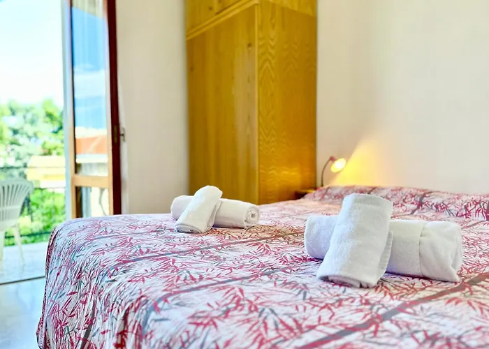 Hostdomus - Blue Wave Loano