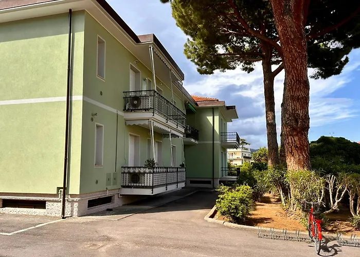 Hostdomus - Blue Wave Loano